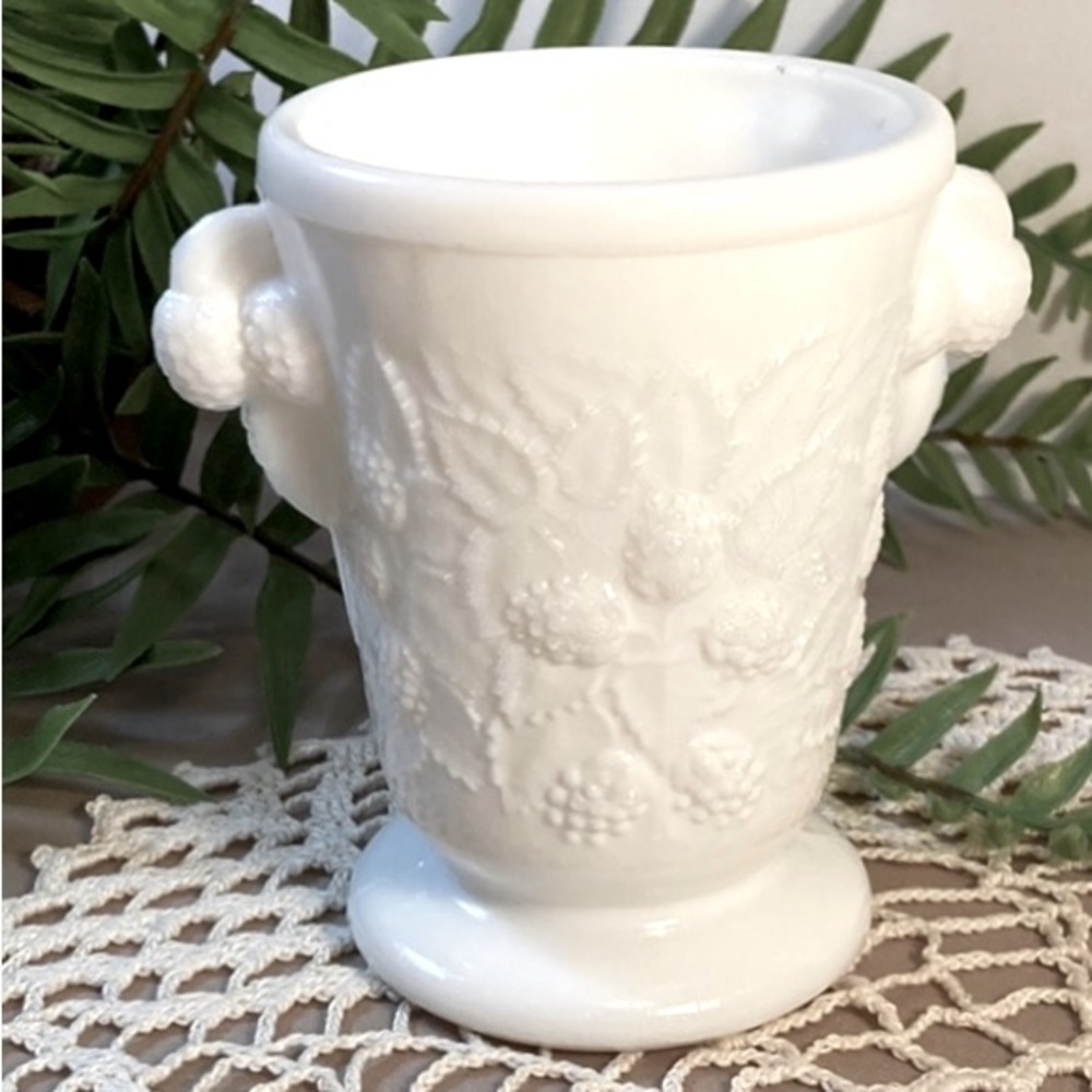 Vintage Milk Glass Berry Vase - Picture 14 of 14